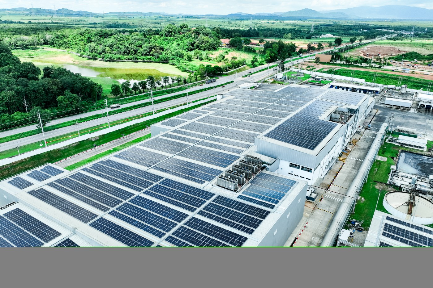 solar-energy-factory-warehouse-building-solar-panels-roof-industrial-plant-commercial (Custom)